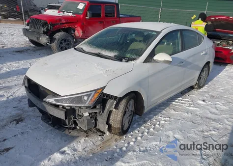2019 Hyundai Elantra Sel z USA, uszkodzony, nr VIN 5NPD84LF5KH477434